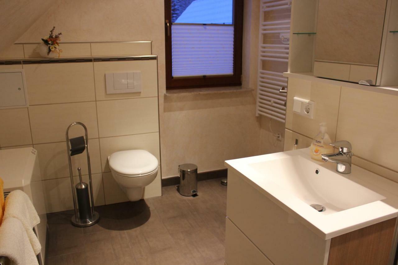 Ferienwohnung Nuessleshof Fambach Ngoại thất bức ảnh