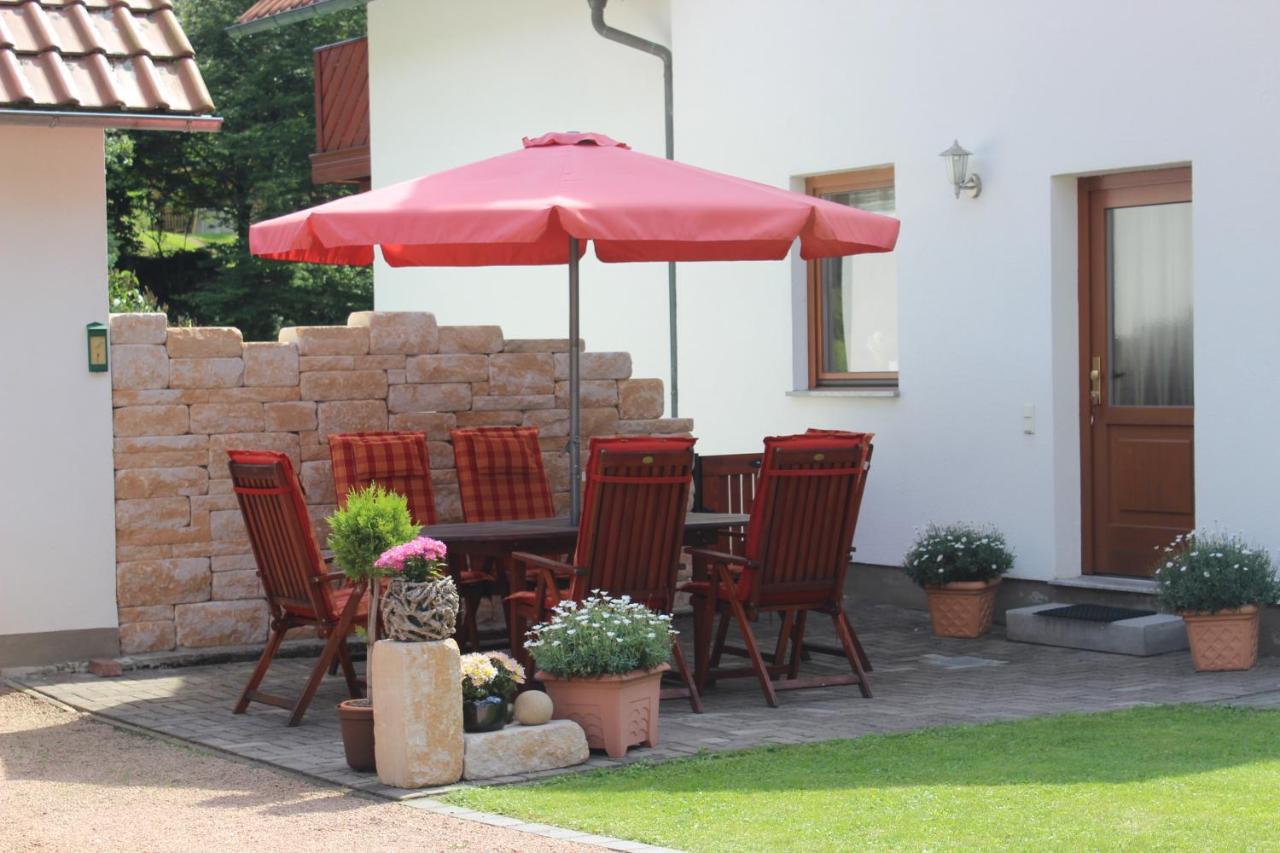 Ferienwohnung Nuessleshof Fambach Ngoại thất bức ảnh